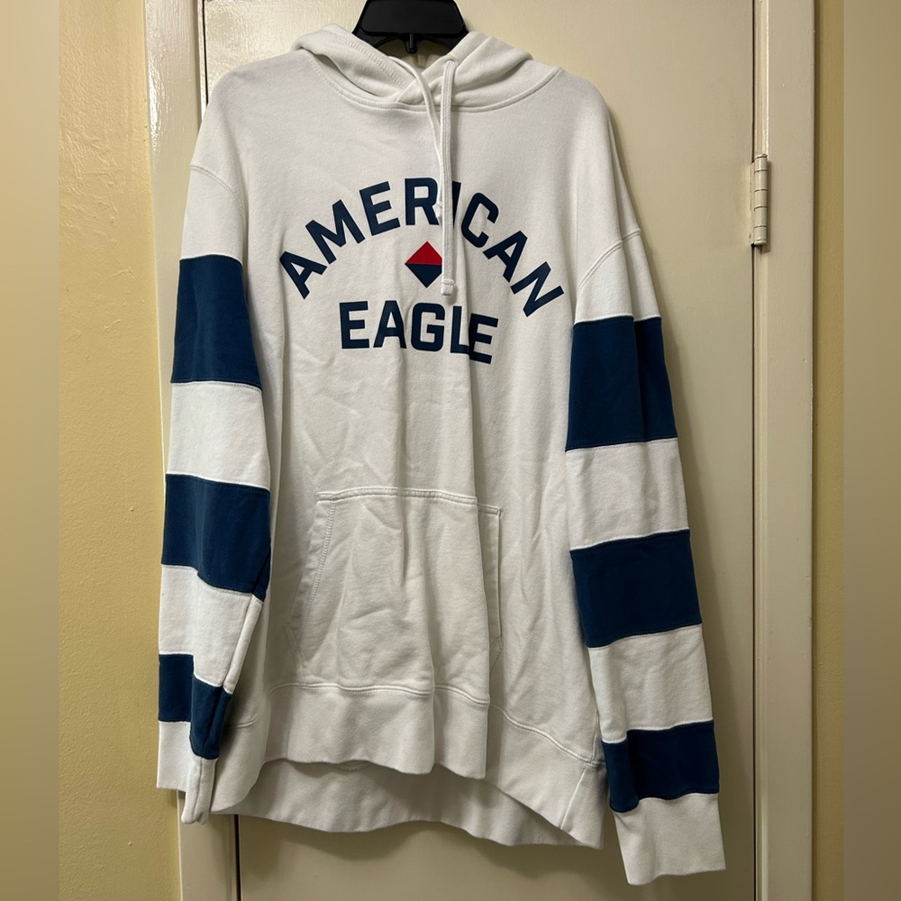 American Eagle hoodie. Size XXL.